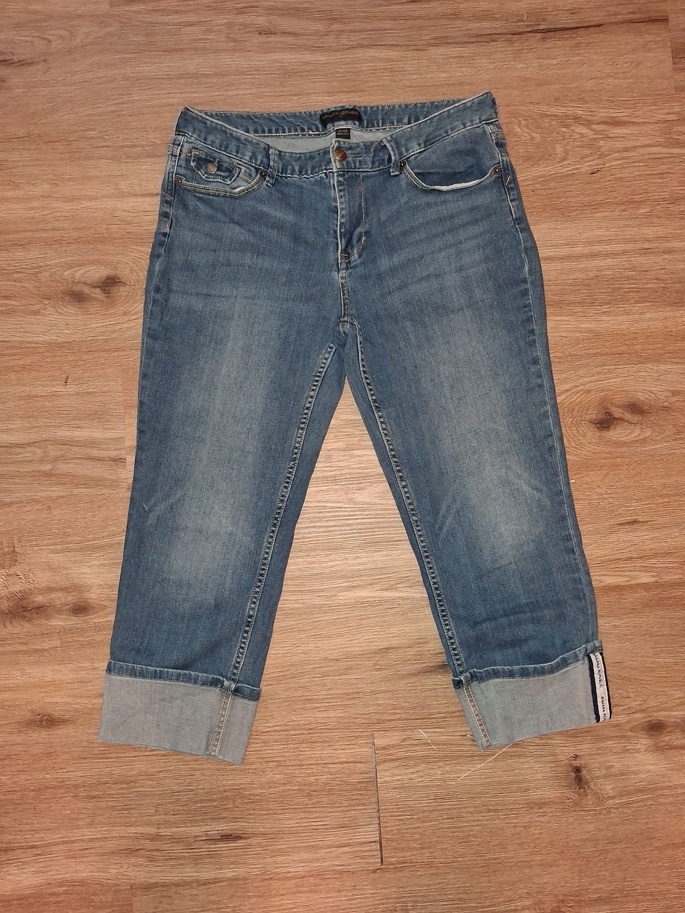 Banana Republic Medium Blue Cropped Cuffed Jeans